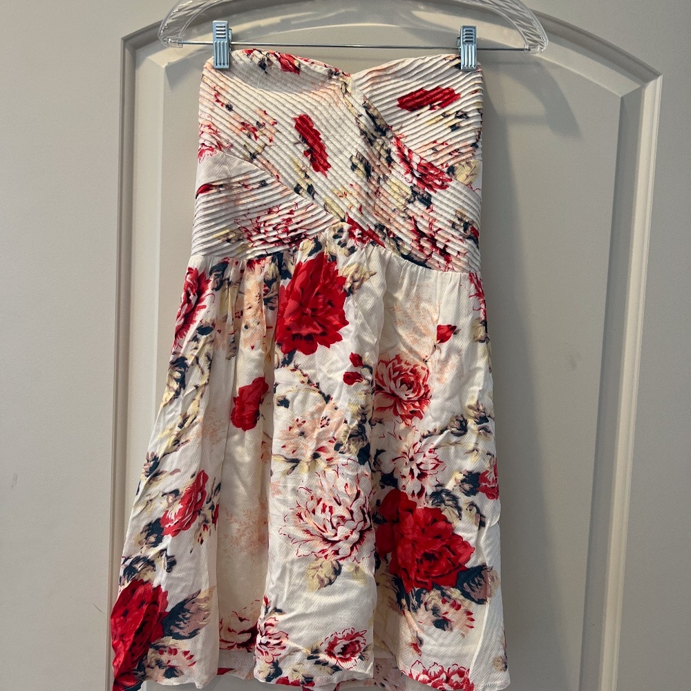 Floral strapless Kimchi Blue Dress